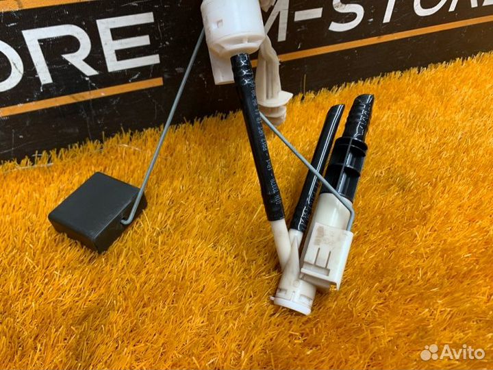 Датчик уровня топлива левый Bmw 7-Series E65