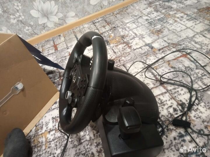 Игровой руль с педалями и коробкой передач