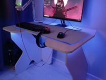 Компьютерный стол геймерский 100х73см