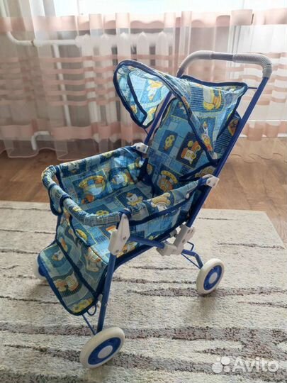Коляска для кукол