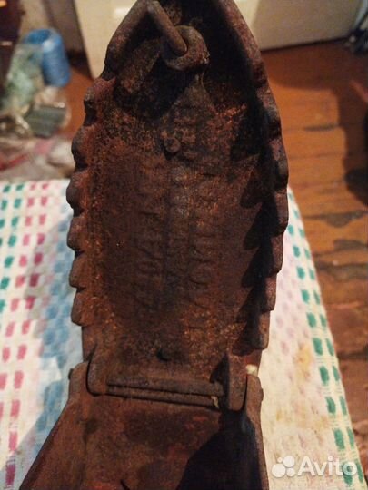 Утюг старинный угольный