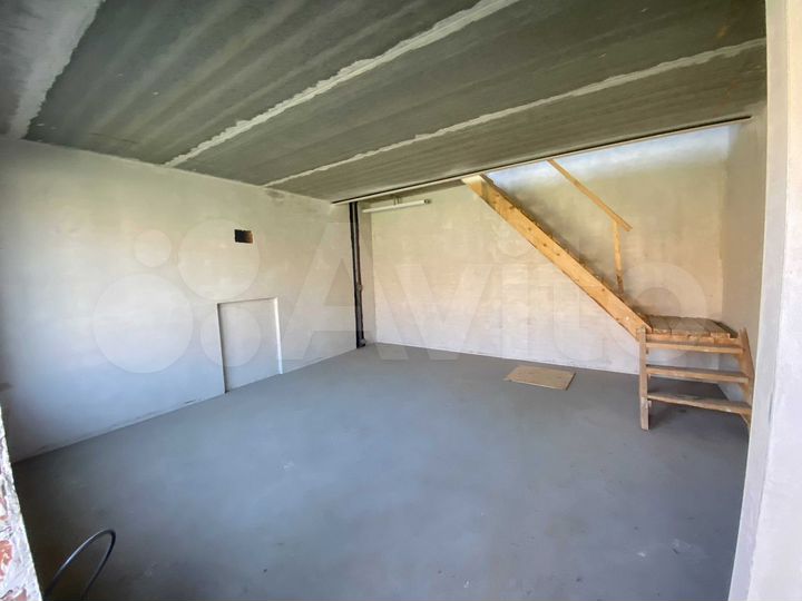 Своб. планировка, 54 м², 2/2 эт.