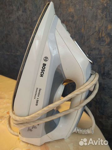 Утюг Bosch TDA7028210 на детали