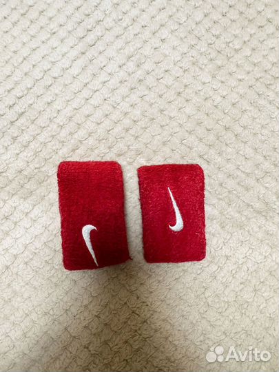 Напульсник nike