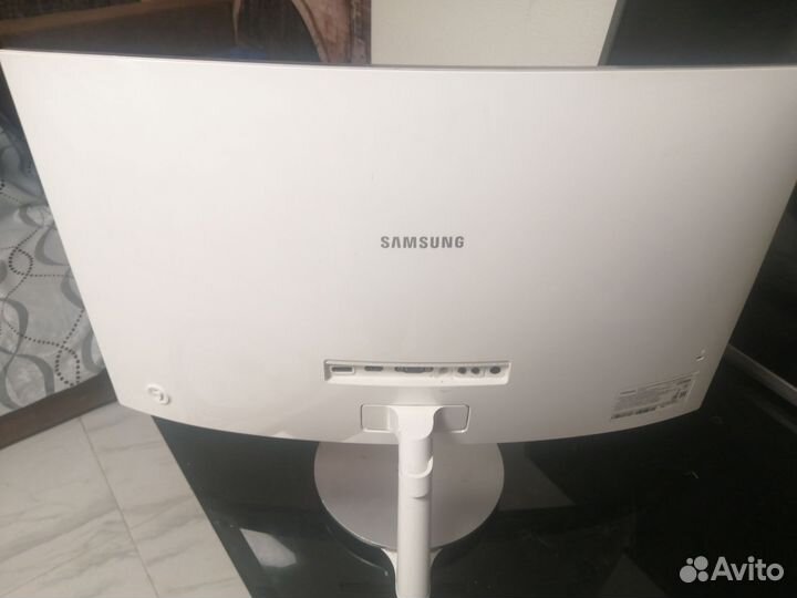 Монитор изогнутый 27