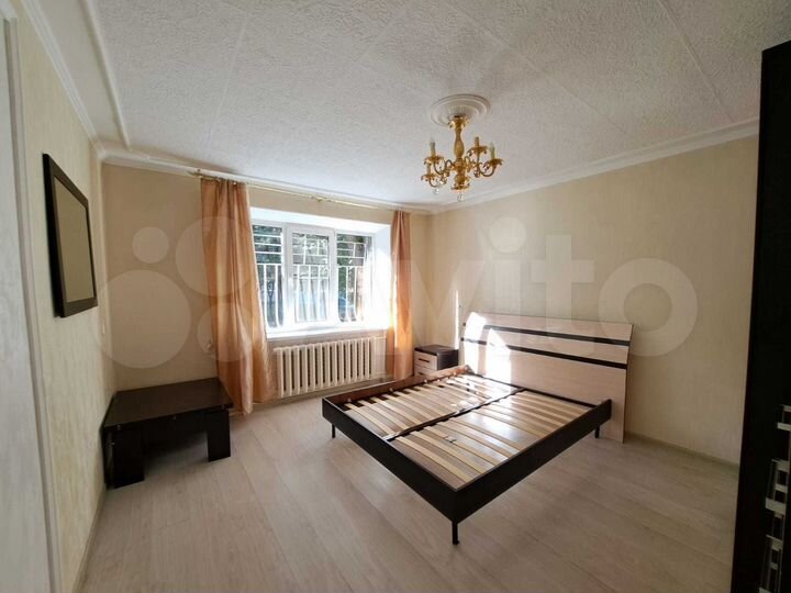 2-к. квартира, 50 м², 1/5 эт.