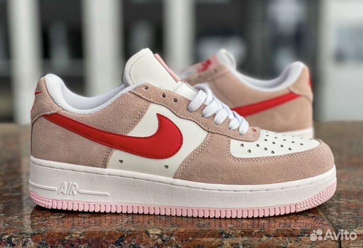 Кроссовки Nike Air Force 1 розовые