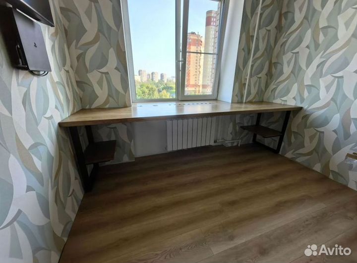 Стол компьютерный в стиле лофт