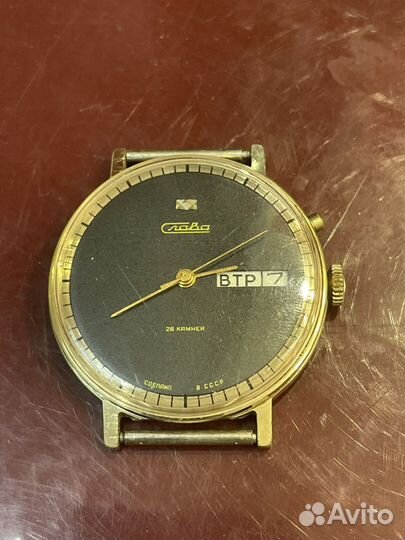 Часы наручные Слава СССР 26 камней