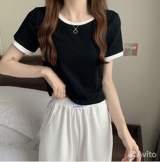 Футболка женская чёрная M