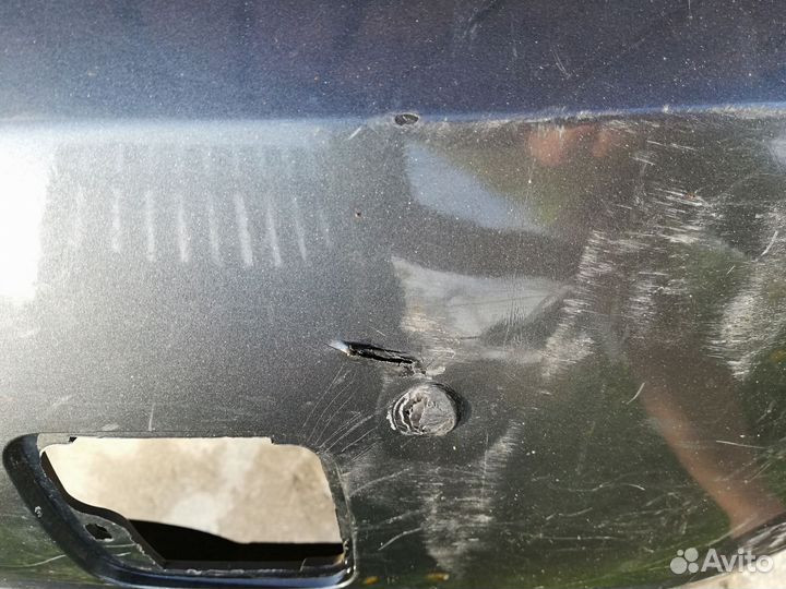 Бампер задний на Nissan almera 16