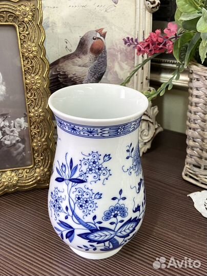 Вазочка Hutschenreuther «Луковый узор»