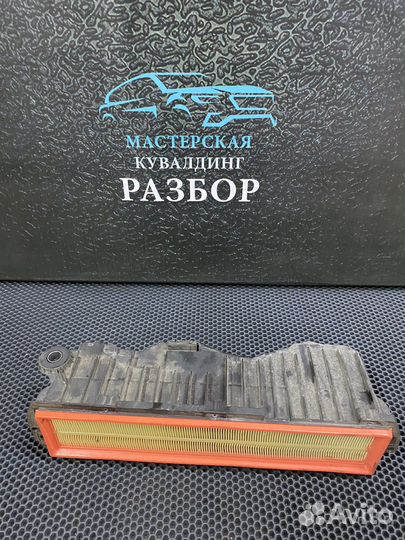 Нижняя часть воздушного фильтра Пежо 408