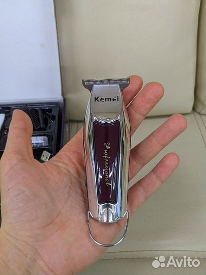 Триммер для стрижки волос и бороды Kemei