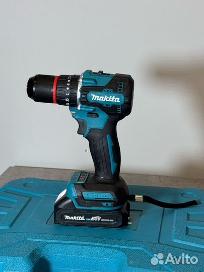 Шуруповерт Makita 24V с набором инструментов