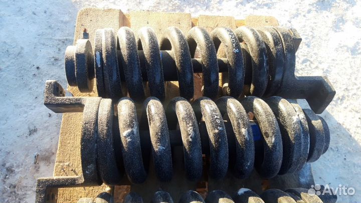 Натяжитель цепи экскаватора Komatsu PC220-8