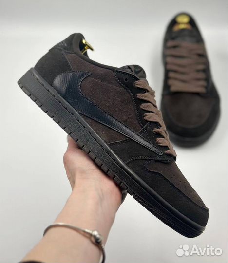 Travis Scott x Nike Air Jordan 1 Low OG Velvet Bro