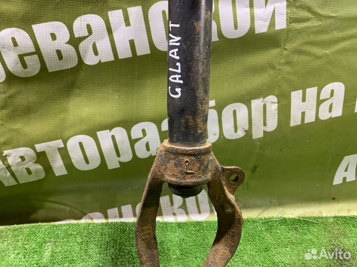 Стойка подвески передняя левая Mitsubishi Galant