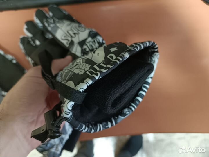 Перчатки зимние (размер 8.5)