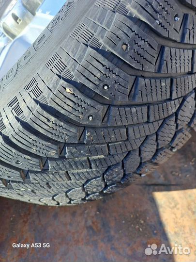 Dunlop Dignos D-01 285/60 R18