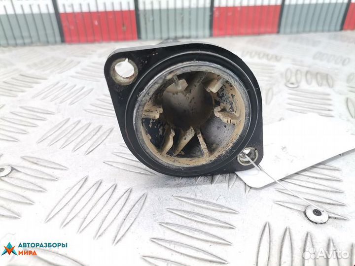 Корпус термостата Volkswagen Golf 3 1999 038121121