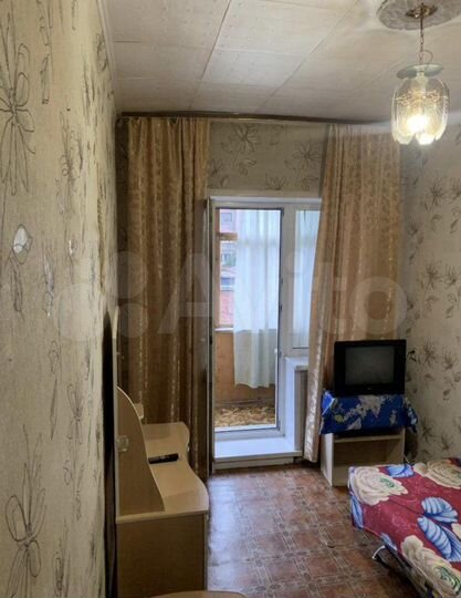 Комната 10 м² в 3-к., 2/4 эт.