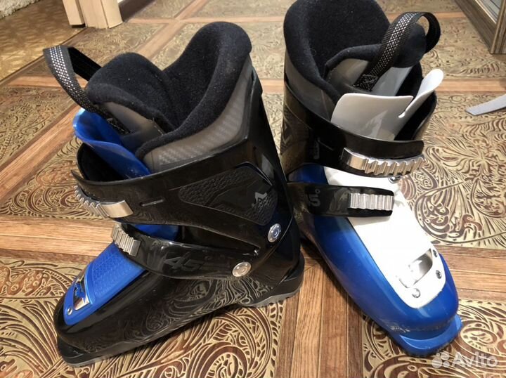 Горнолыжные ботинки