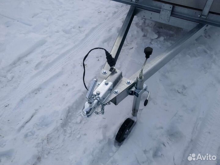 Прицеп легковой Трейлер 2.6*1.3 от пфс