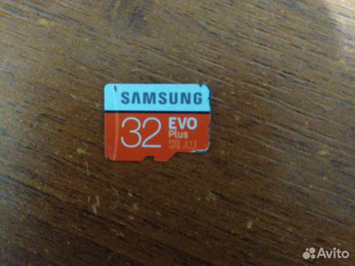 Карта памяти MicroSD