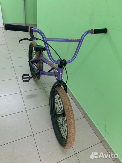 Трюковой велосипед BMX