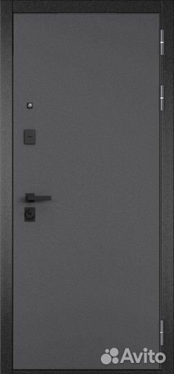 Дверь входная металлическая в квартиру