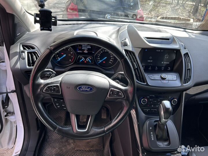 Ford Kuga 2.5 AT, 2017, 124 000 км