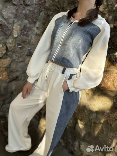 Костюм женский