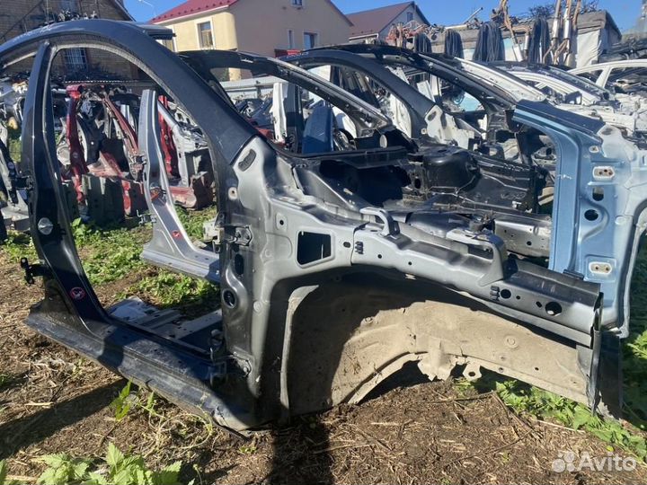 Четверть передняя правая Mazda 3 BL