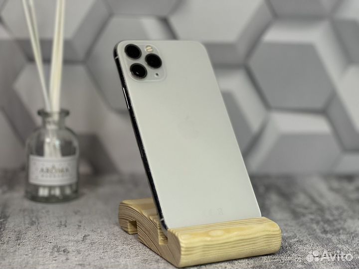 iPhone 11 Pro, 64 ГБ