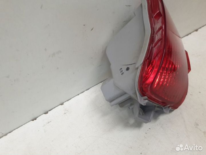Фонарь противотуманный задний левый Toyota Land