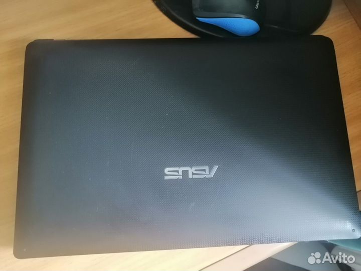 Шустрый ноутбук asus \core i3 \4 Гб \500 Гб \мышка