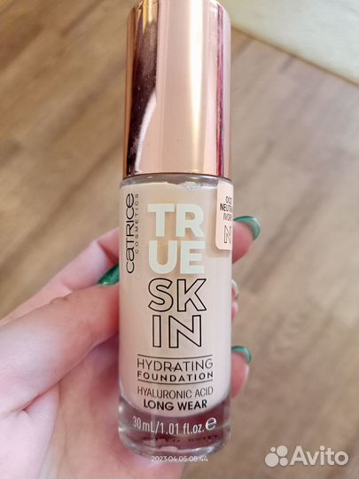 Тональный крем catrice