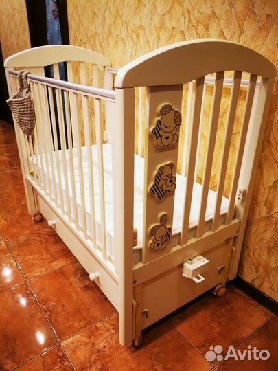 Электро-привод Баю-Бай к любой кроватке, пульт