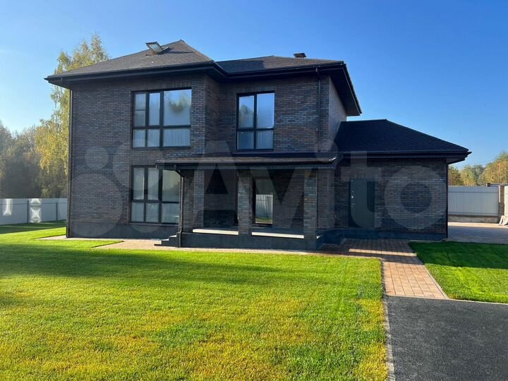 Дом 265 м² на участке 11 сот.