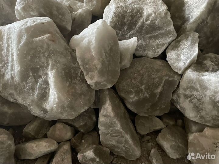 Соль лизунец в глыбах