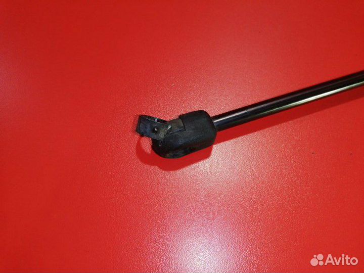 Амортизатор багажника Ford Focus CB4 qqdb 2008