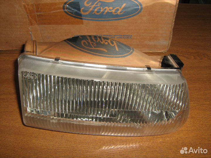Ford Explorer Фара Правая Новая Оригинал