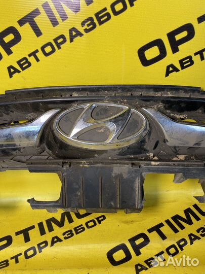 Решетка радиатора Hyundai Solaris