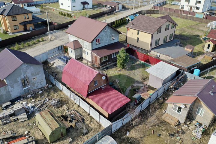 Дом 200 м² на участке 6 сот.