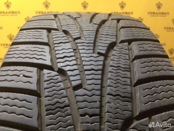 Kumho I'Zen KW31 215/60 R16