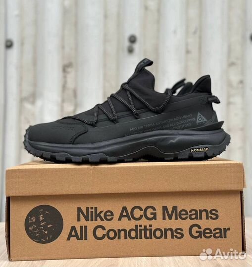 Кроссовки nike acg