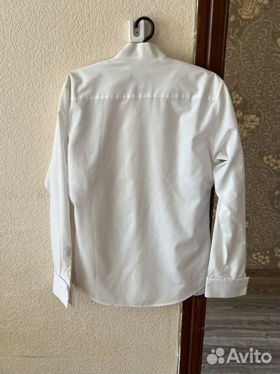 Мужская рубашка белая с запанками
