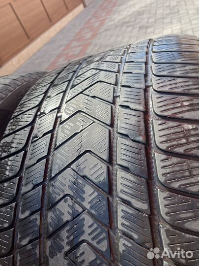 Pirelli Scorpion 275/40 R21 и 305/35 R21 74S