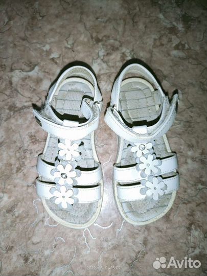Босоножки для девочки